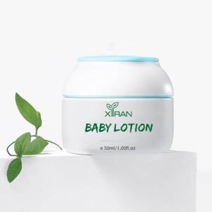 Fast Absorbing, Naturally Derived Non-Greasy Lotion